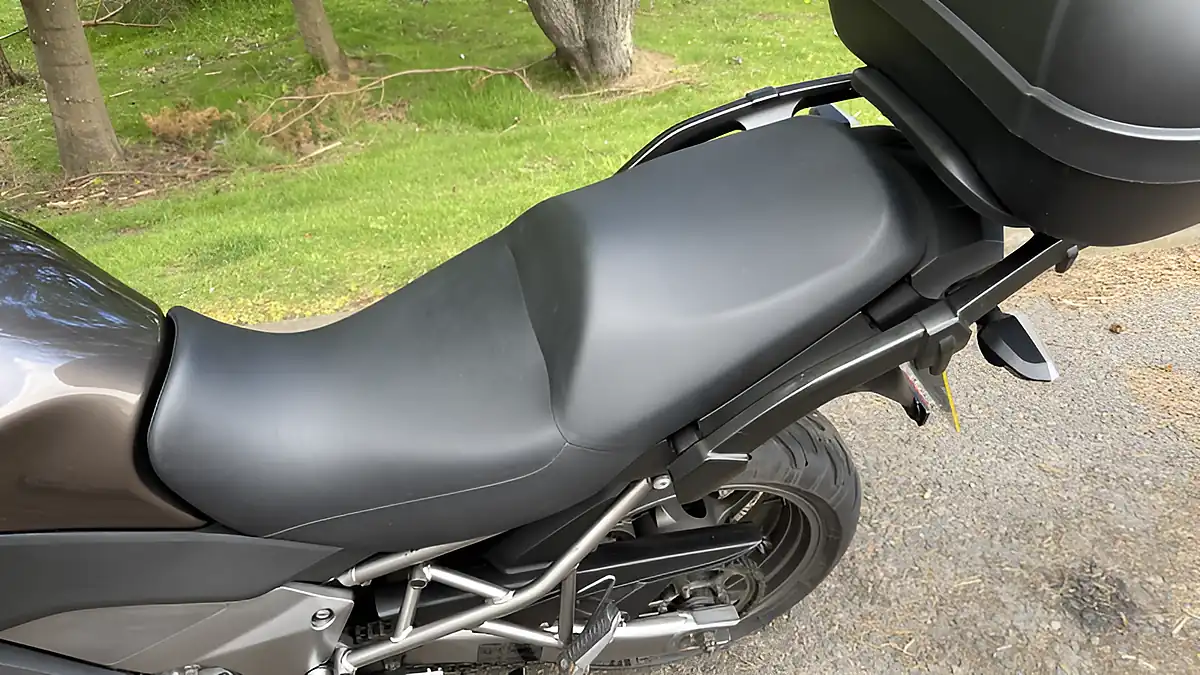 Used 2012 Kawasaki Versys Grey - Interior and Exterior details 14