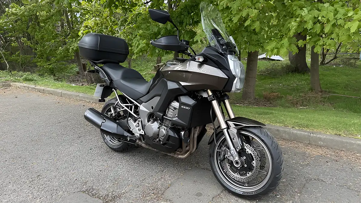 Used 2012 Kawasaki Versys Grey - Interior and Exterior details 3