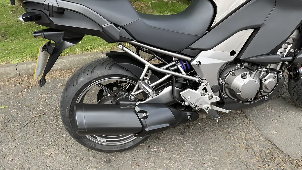 Used 2012 Kawasaki Versys Grey - Interior and Exterior details 7