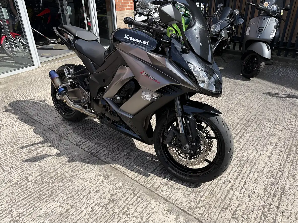 Used 2012 Kawasaki Z1000 Sx Black - Front View