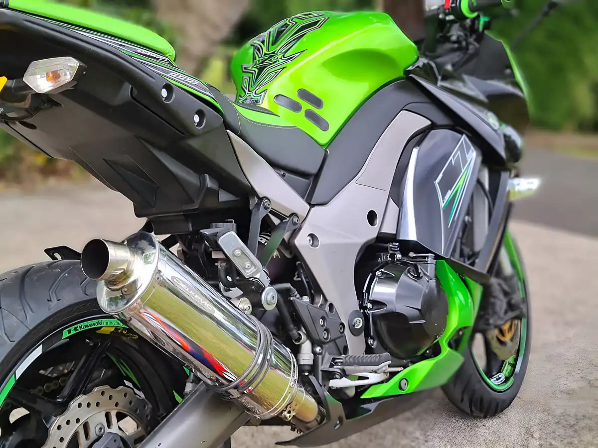 Used 2012 Kawasaki Z1000SX Sx Green - Interior and Exterior details 12