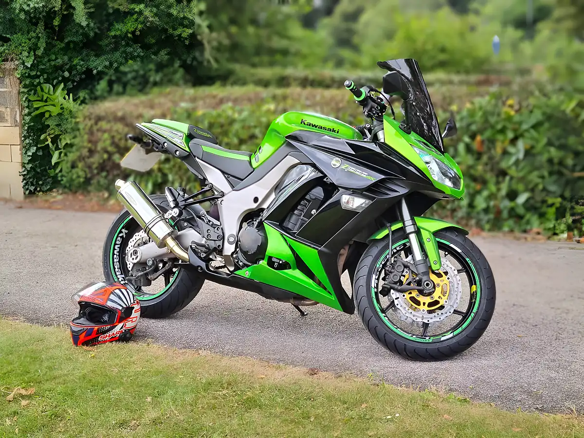 Used 2012 Kawasaki Z1000SX Sx Green - Interior and Exterior details 3