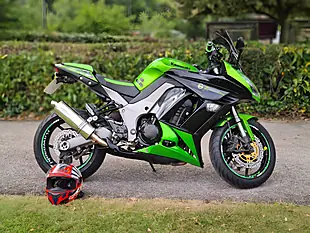 Used 2012 Kawasaki Z1000SX Sx Green - Interior and Exterior details 4