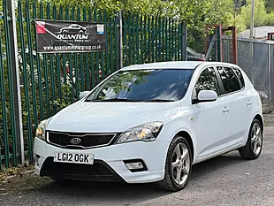 Used 2012 Kia Ceed 3 White - Interior and Exterior details 13