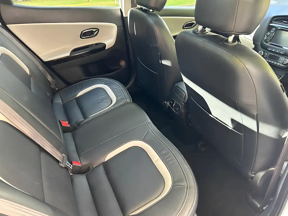 Used 2012 Kia Ceed 4 Tech White - Interior and Exterior details 18