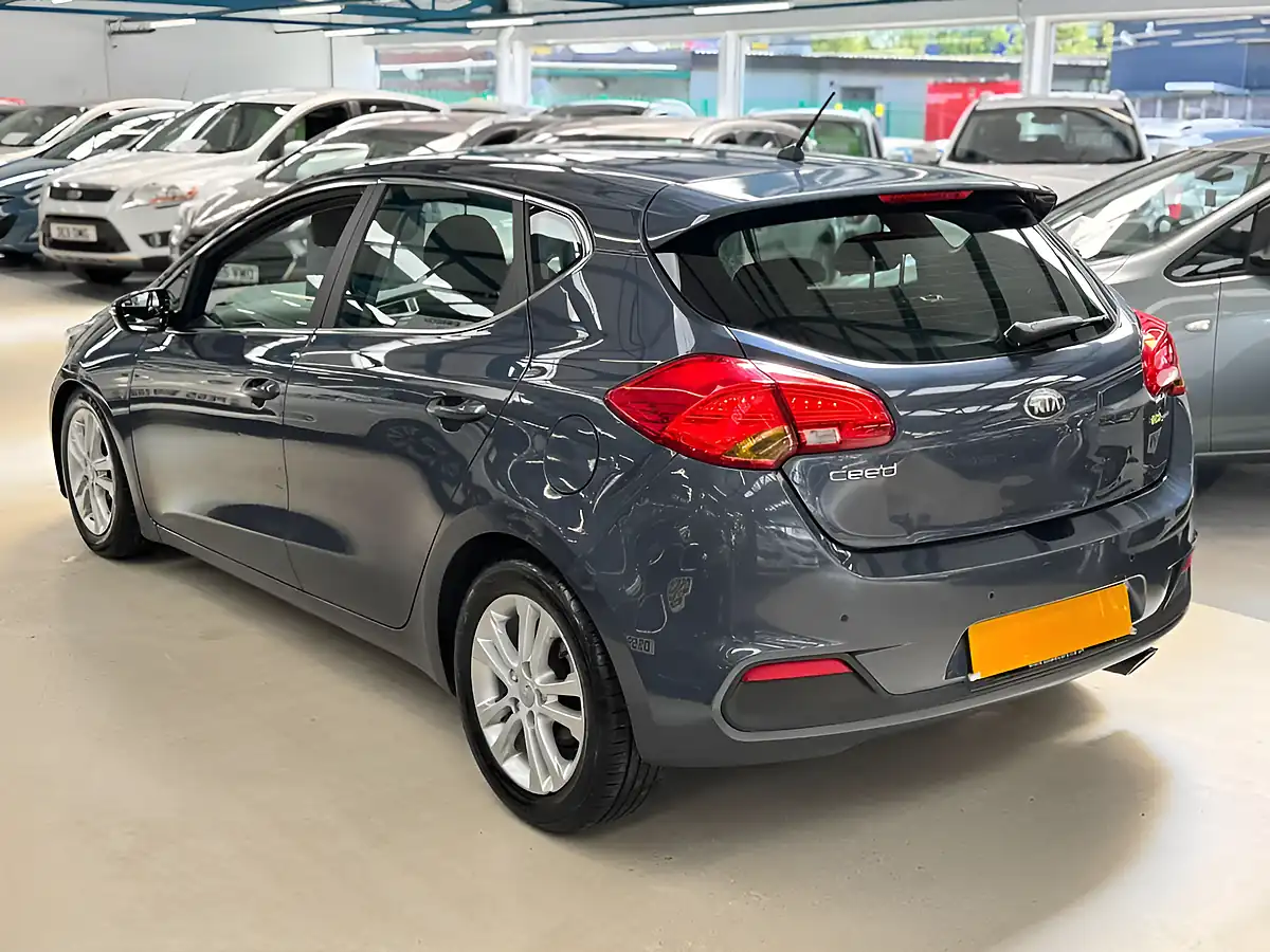 Used 2012 Kia Ceed Ecodynamics 2 Blue - Interior and Exterior details 2
