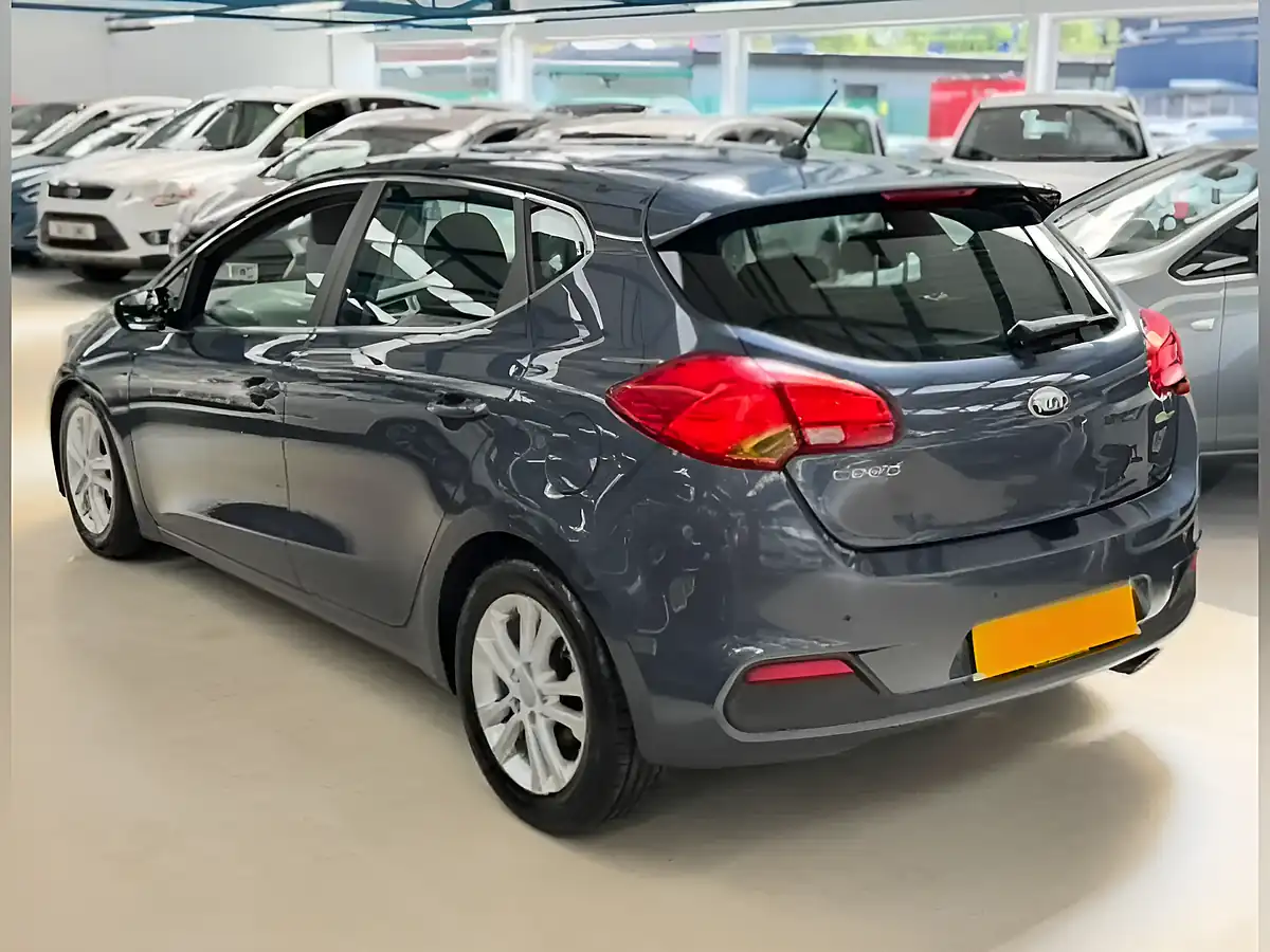 Used 2012 Kia Ceed Ecodynamics 2 Blue - Interior and Exterior details 20
