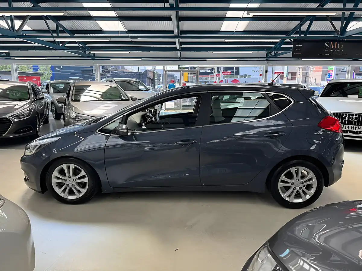 Used 2012 Kia Ceed Ecodynamics 2 Blue - Interior and Exterior details 9