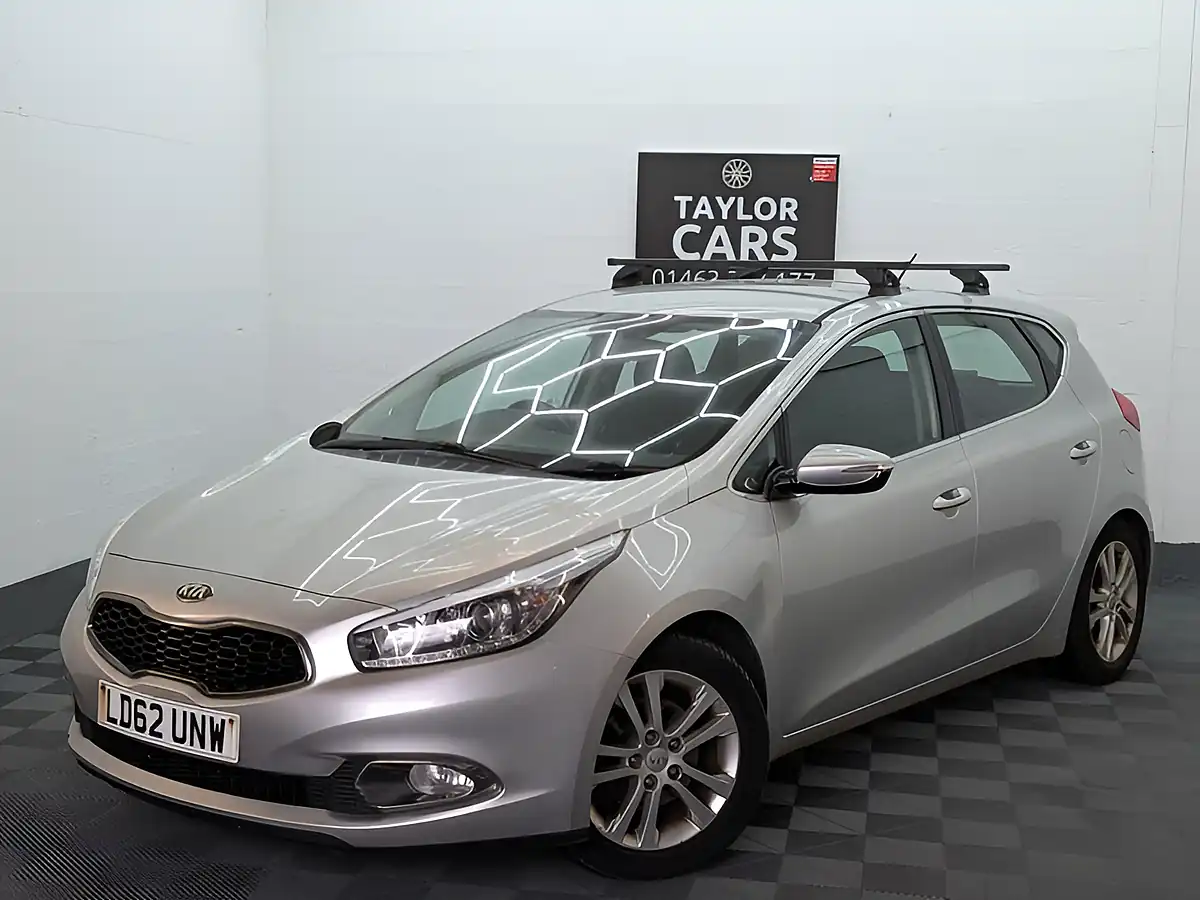 Used 2012 Kia Ceed Ecodynamics 2 Silver - Front View