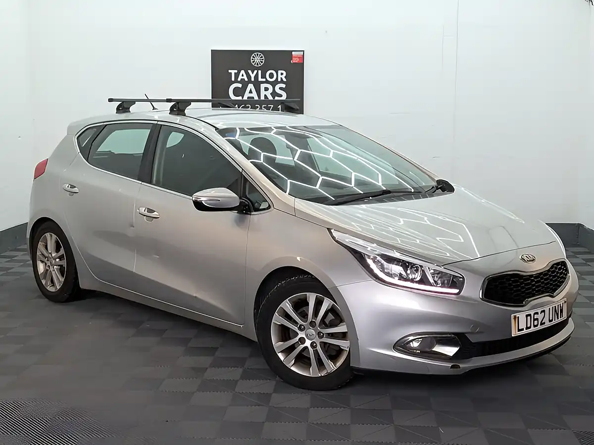 Used 2012 Kia Ceed Ecodynamics 2 Silver - Interior and Exterior details 4