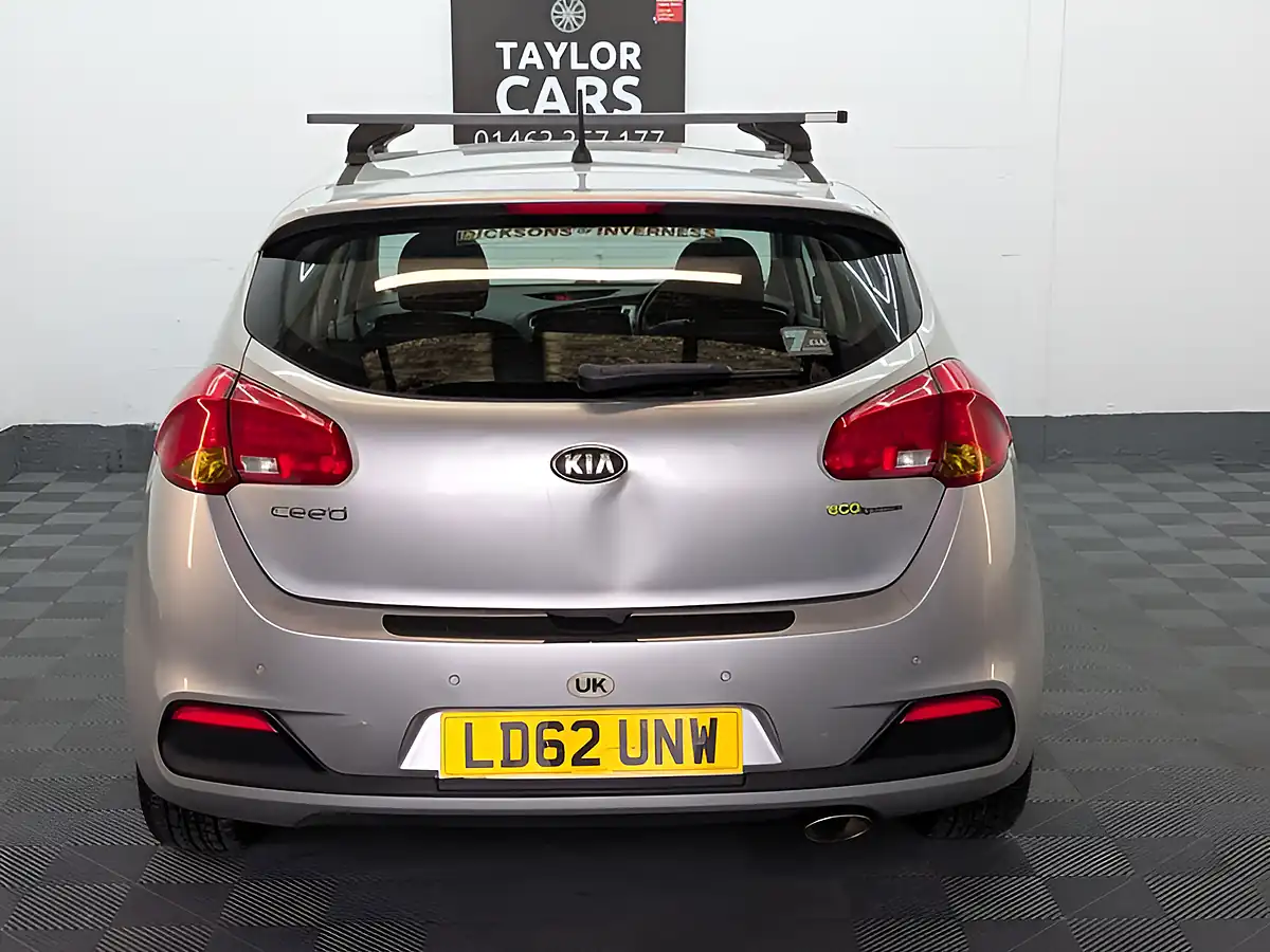 Used 2012 Kia Ceed Ecodynamics 2 Silver - Interior and Exterior details 6