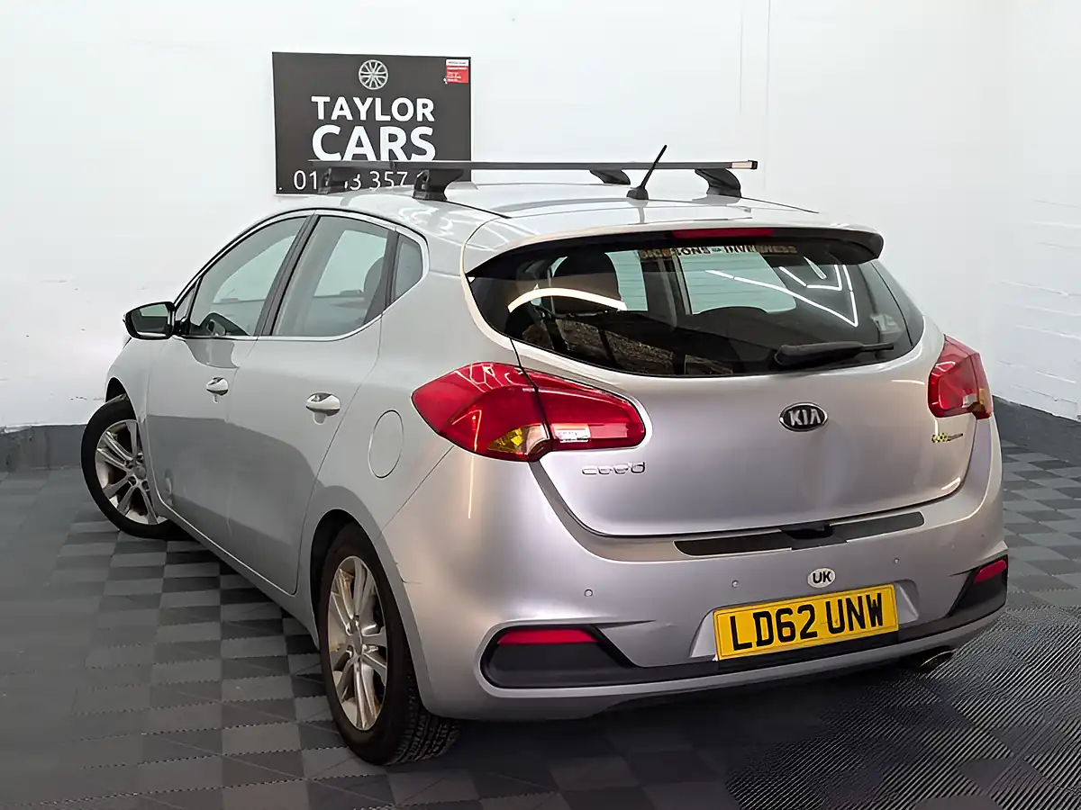 Used 2012 Kia Ceed Ecodynamics 2 Silver - Interior and Exterior details 7