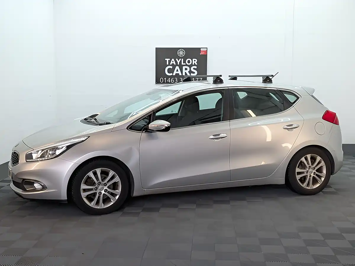 Used 2012 Kia Ceed Ecodynamics 2 Silver - Interior and Exterior details 8
