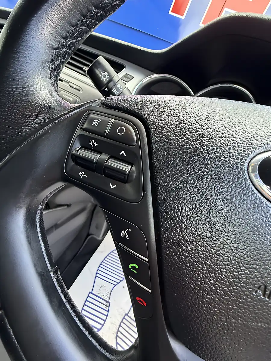 Used 2012 Kia Ceed Ecodynamics 2 Silver - Interior and Exterior details 16