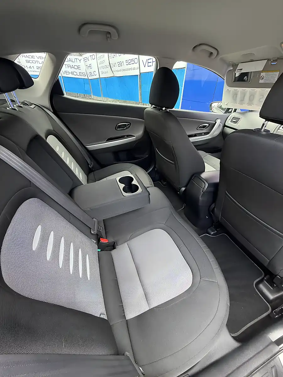Used 2012 Kia Ceed Ecodynamics 2 Silver - Interior and Exterior details 19