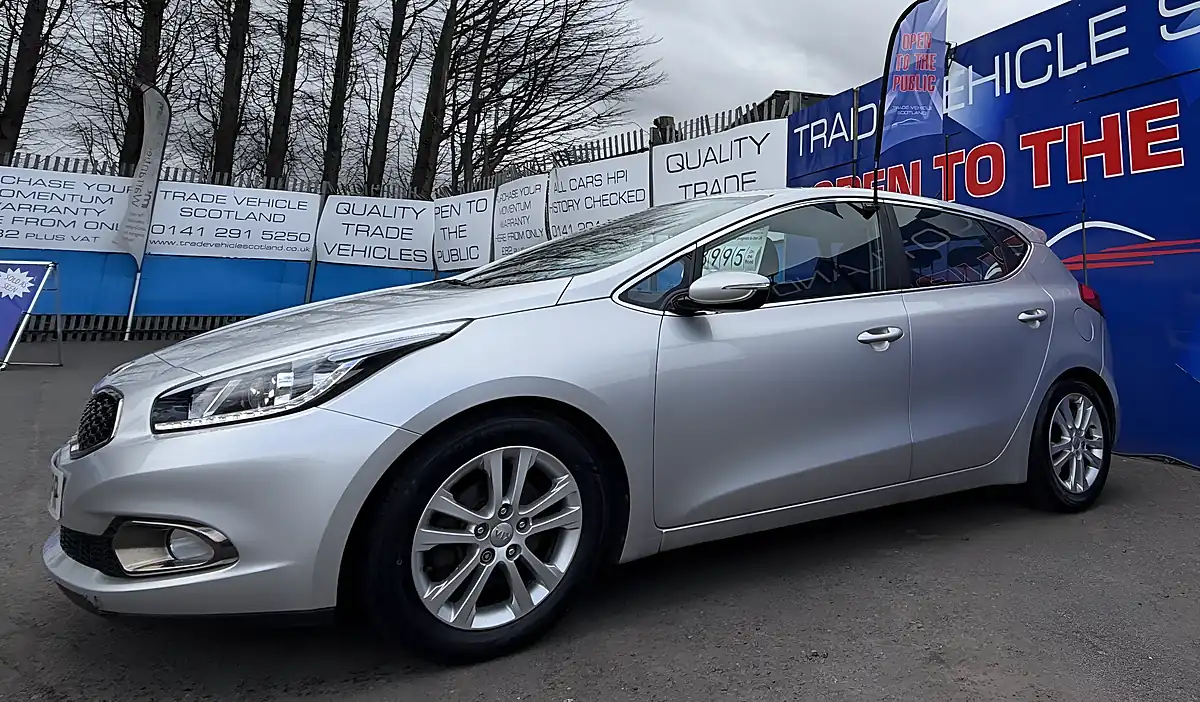 Used 2012 Kia Ceed Ecodynamics 2 Silver - Interior and Exterior details 2