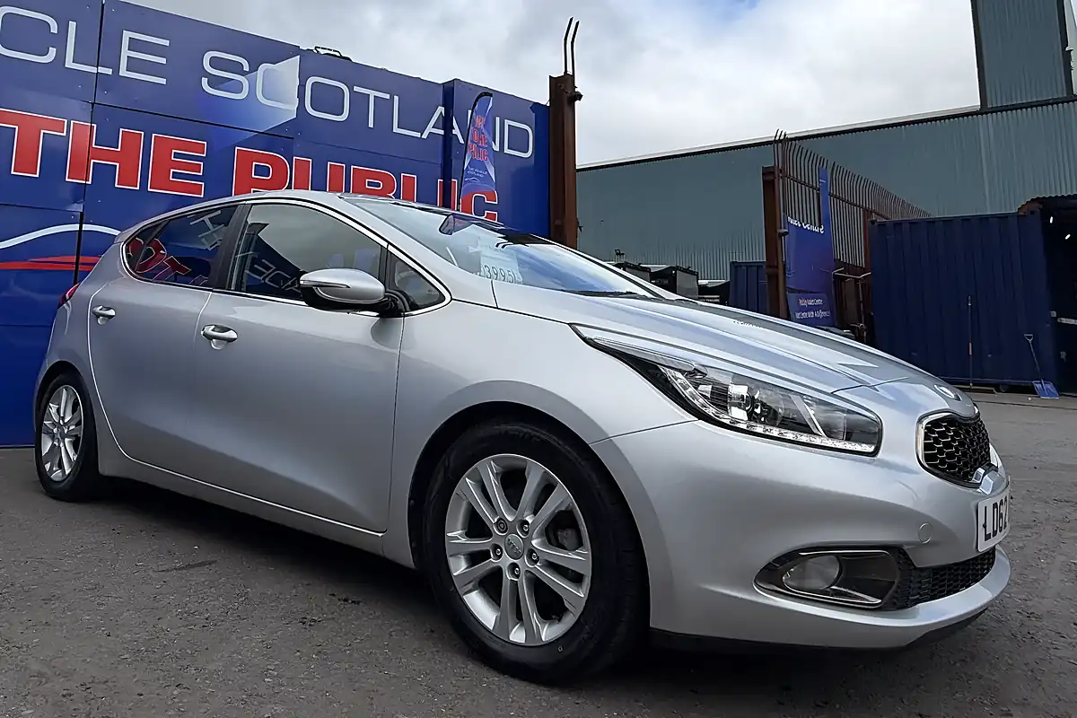 Used 2012 Kia Ceed Ecodynamics 2 Silver - Interior and Exterior details 7