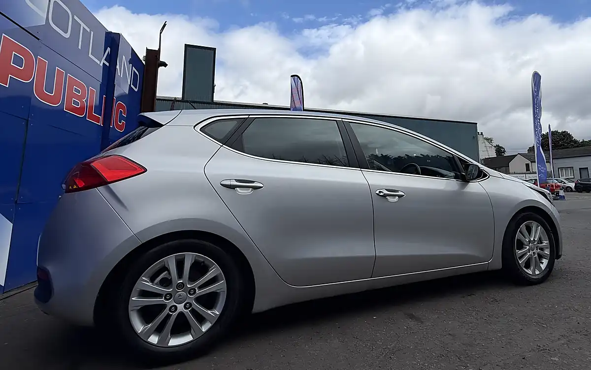 Used 2012 Kia Ceed Ecodynamics 2 Silver - Interior and Exterior details 8