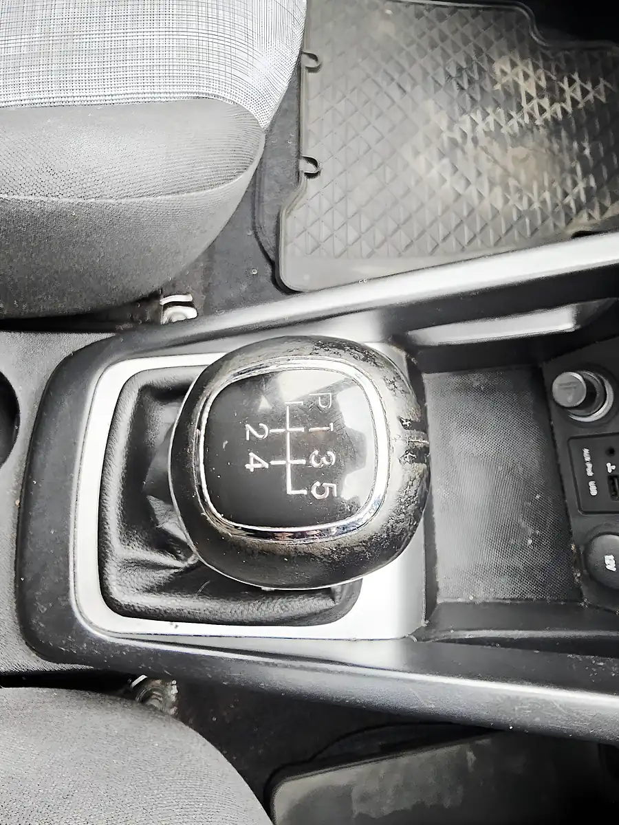 Used 2012 Kia Ceed VR-7 Silver - Interior and Exterior details 11
