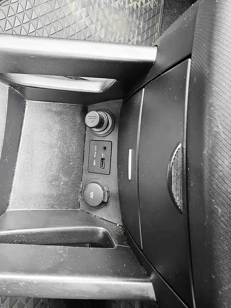 Used 2012 Kia Ceed VR-7 Silver - Interior and Exterior details 12