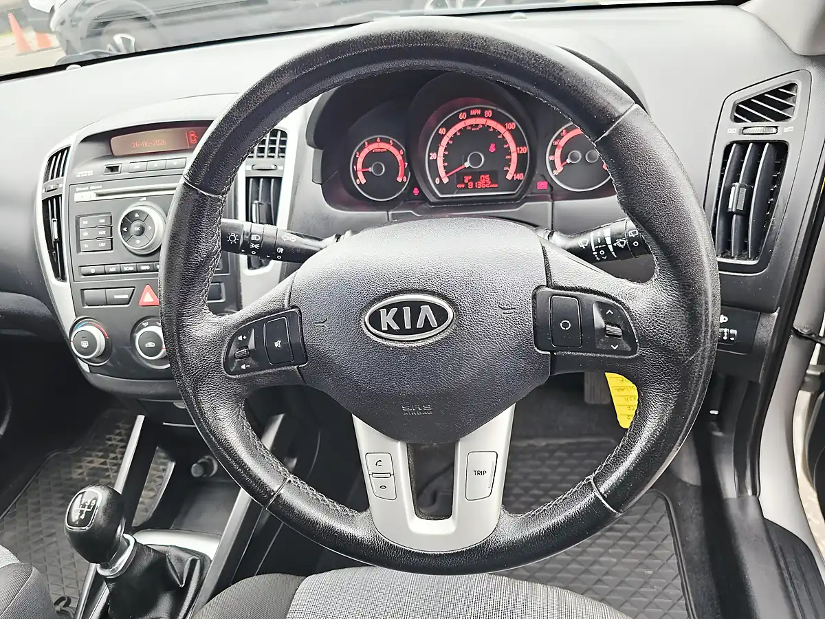 Used 2012 Kia Ceed VR-7 Silver - Interior and Exterior details 15