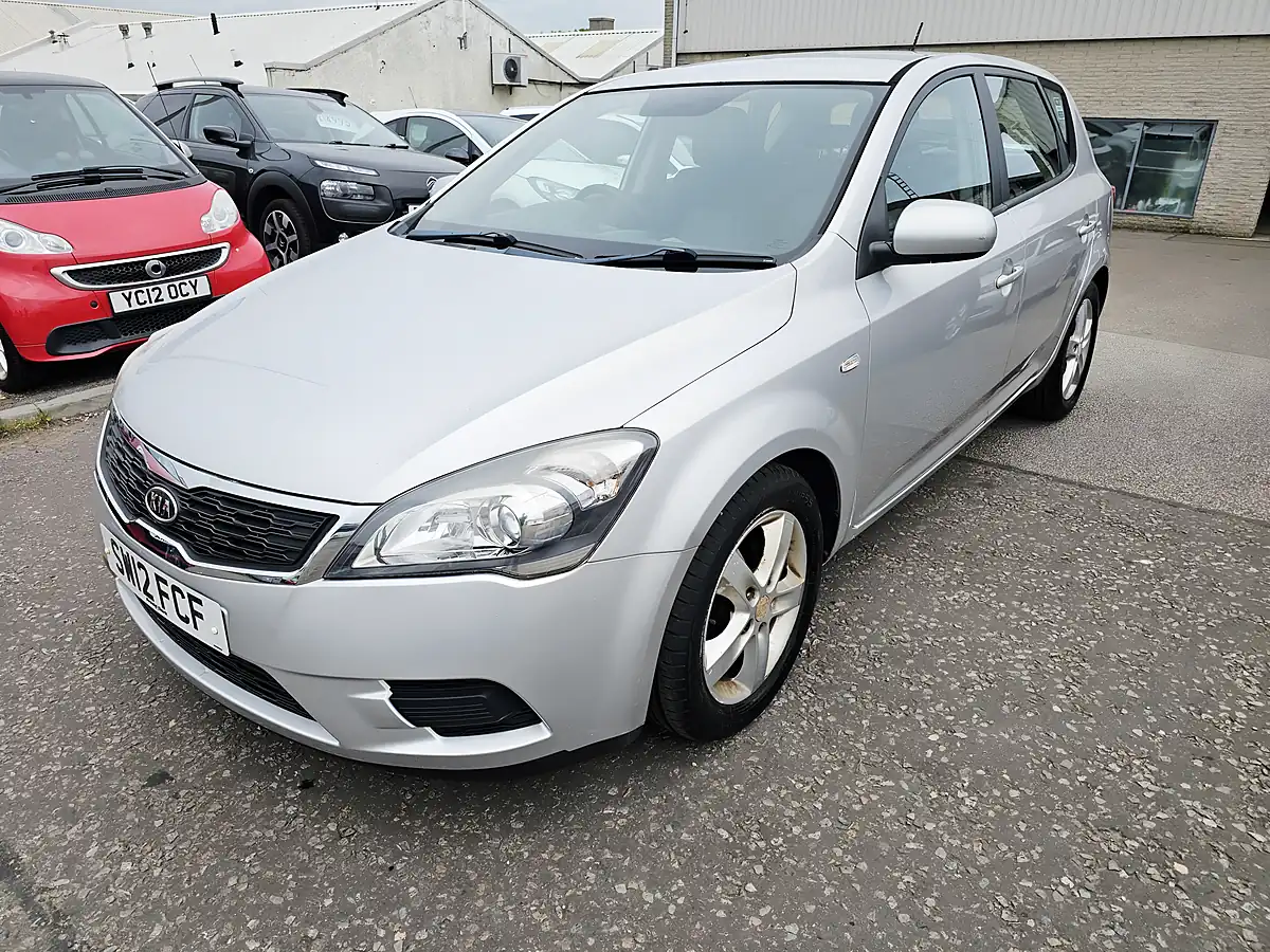 Used 2012 Kia Ceed VR-7 Silver - Interior and Exterior details 2