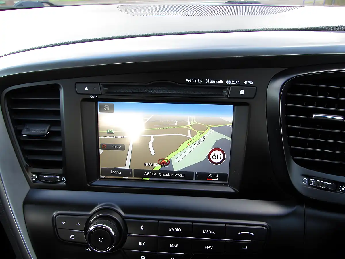 Used 2012 Kia Optima 2 Tech Silver - Interior and Exterior details 9