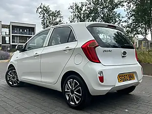 Used 2012 Kia Picanto 1 White - Interior and Exterior details 11