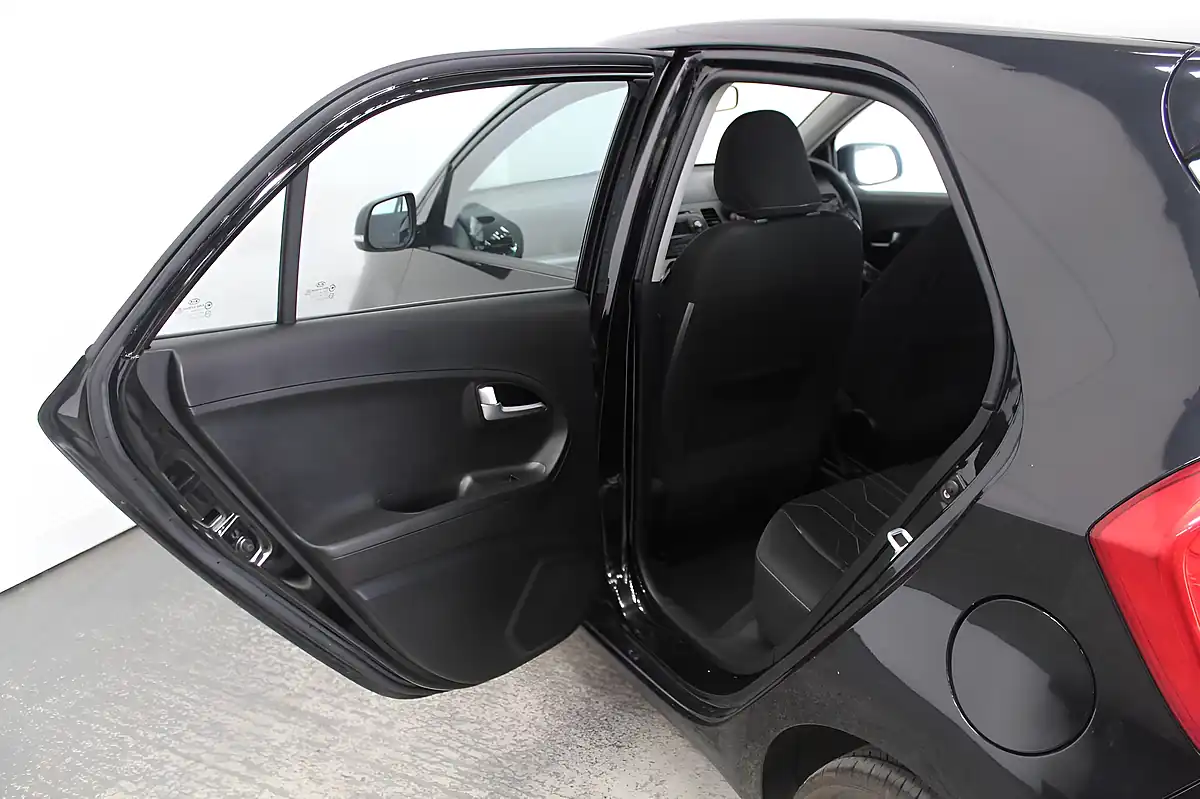 Used 2012 Kia Picanto 2 Black - Interior and Exterior details 12