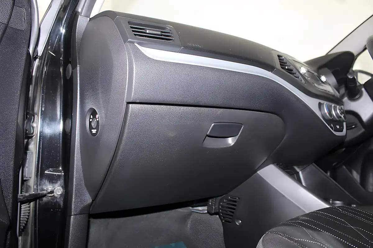 Used 2012 Kia Picanto 2 Black - Interior and Exterior details 13