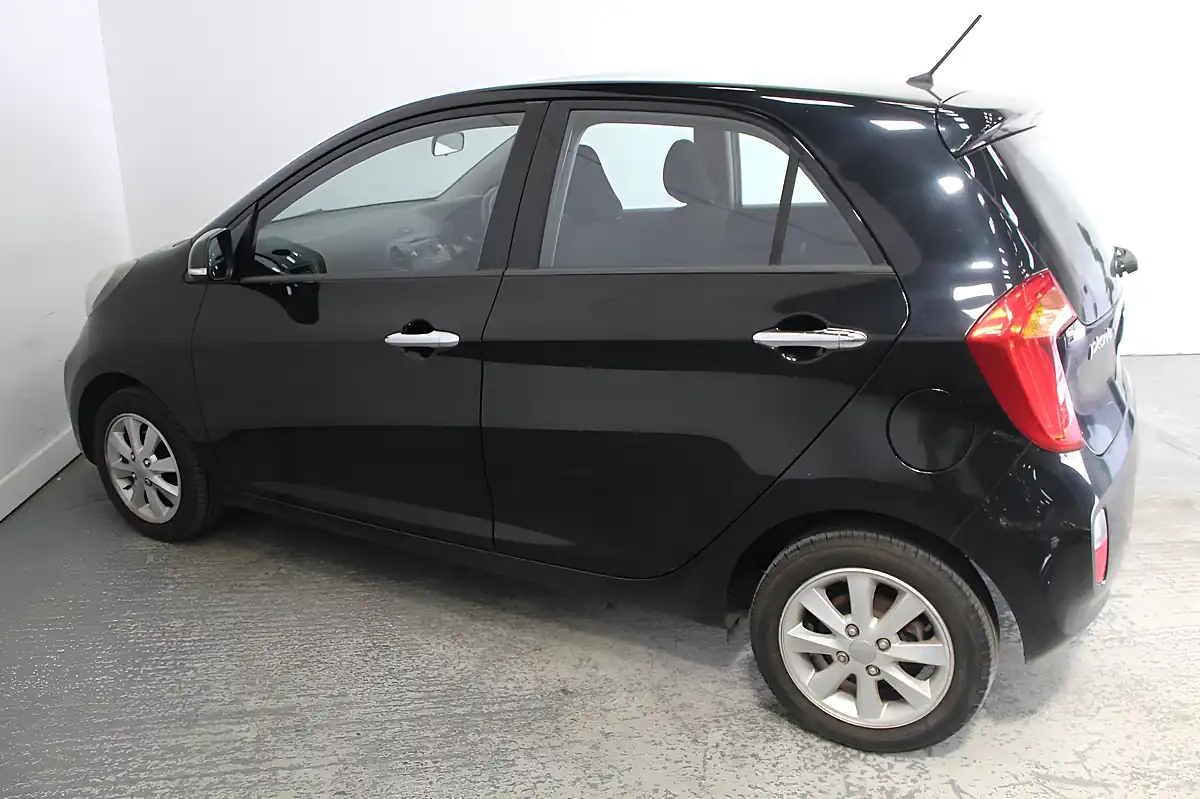 Used 2012 Kia Picanto 2 Black - Interior and Exterior details 7