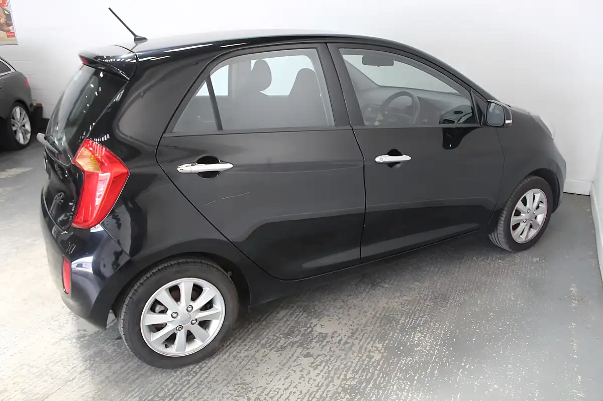 Used 2012 Kia Picanto 2 Black - Interior and Exterior details 8