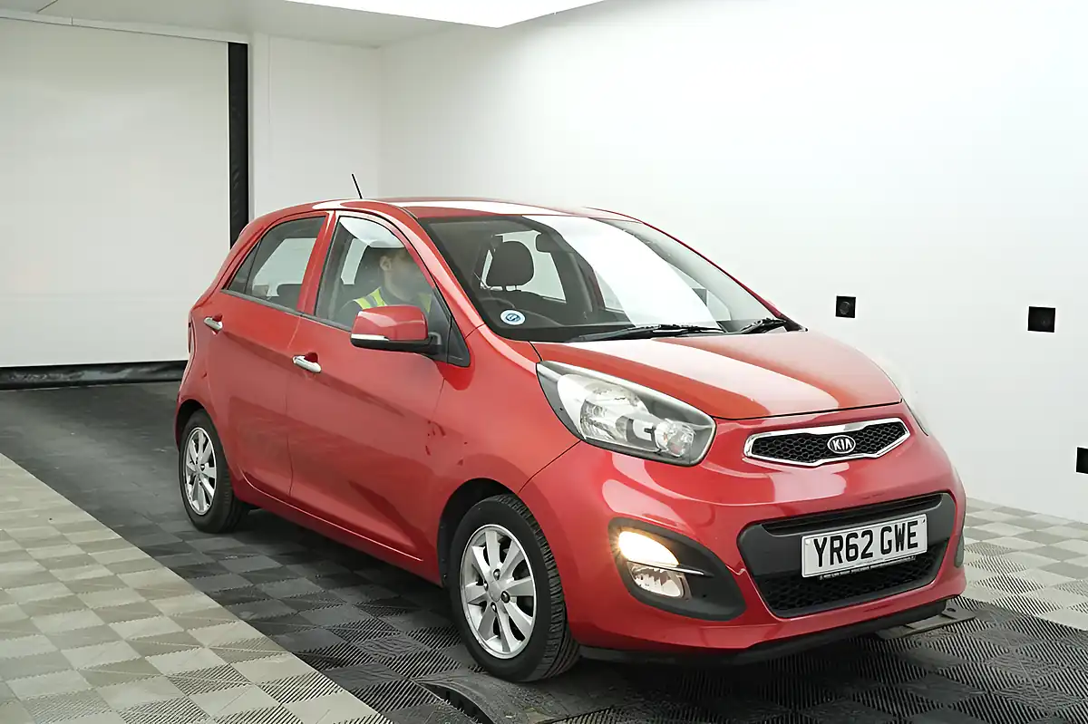 Used 2012 Kia Picanto 2 Red - Front View