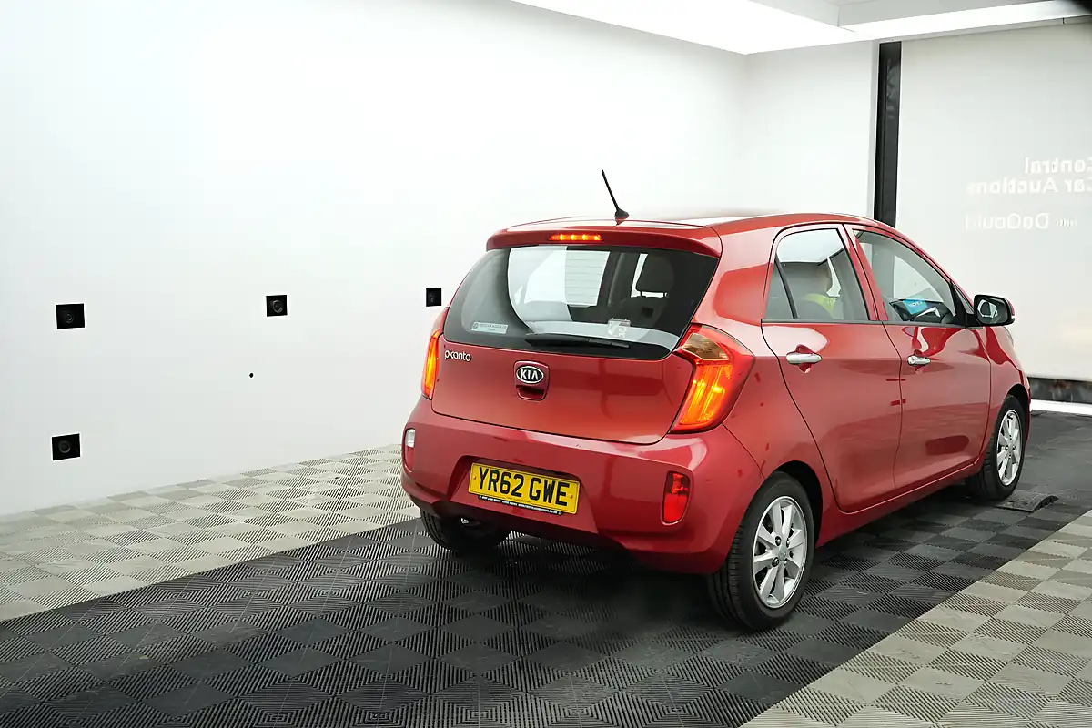 Used 2012 Kia Picanto 2 Red - Interior and Exterior details 4