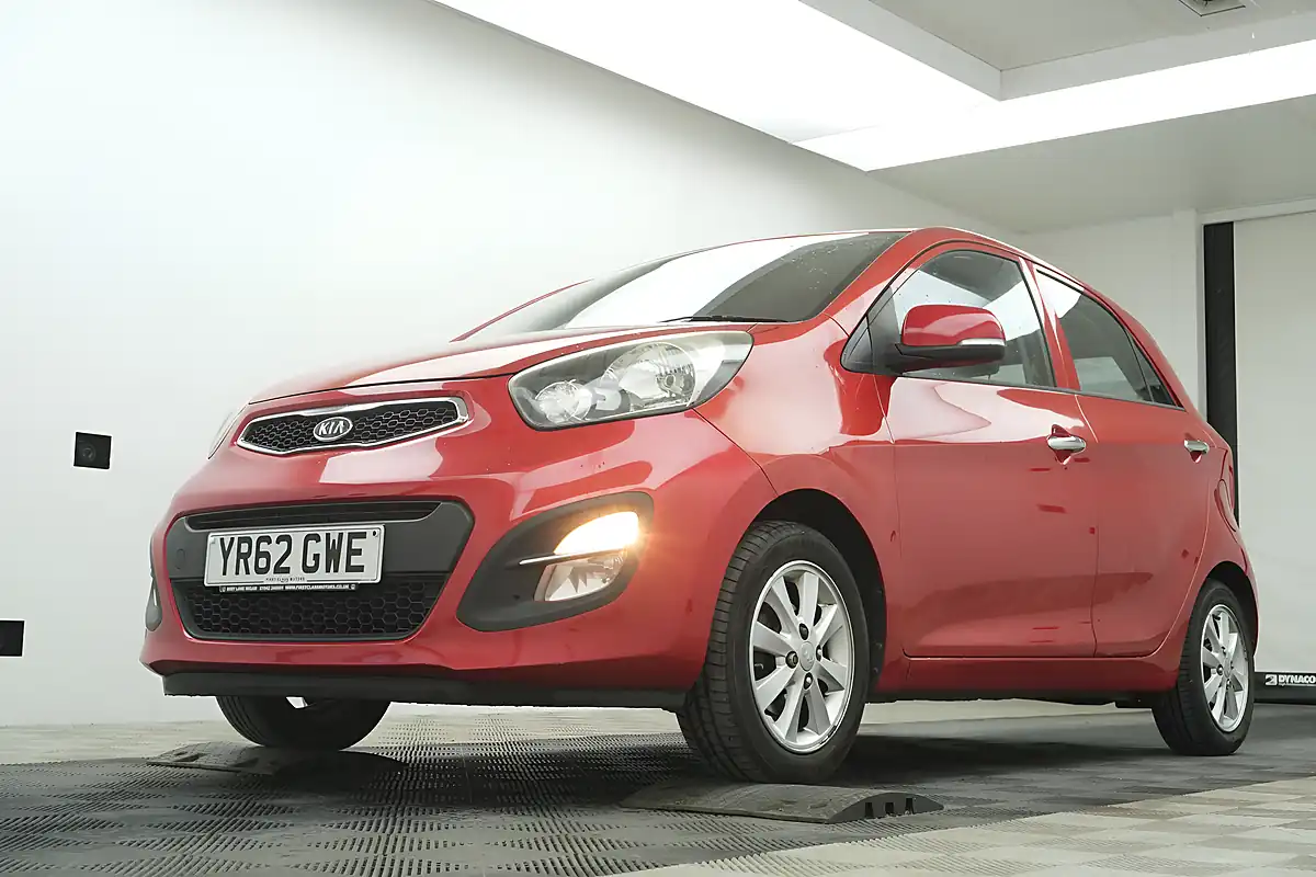 Used 2012 Kia Picanto 2 Red - Interior and Exterior details 6