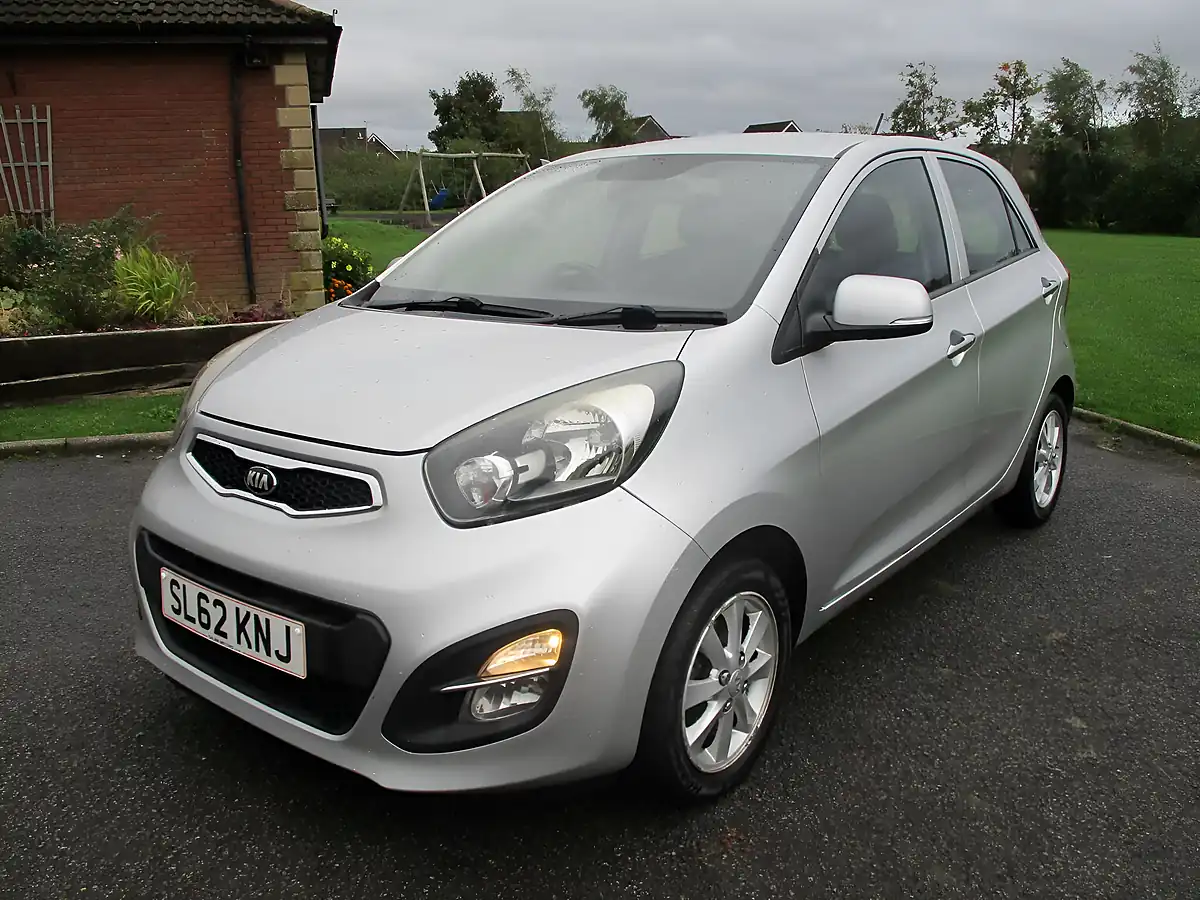 Used 2012 Kia Picanto 2 Silver - Interior and Exterior details 3