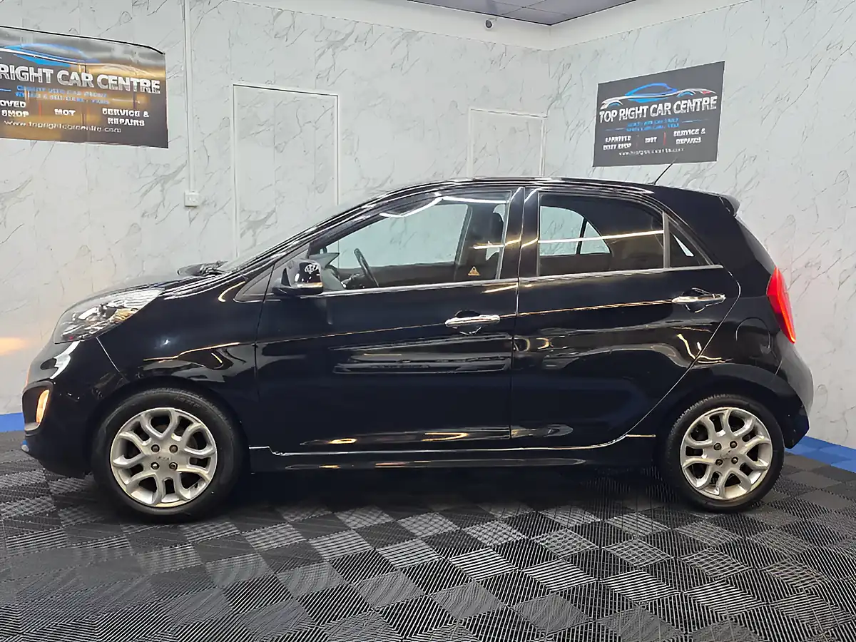 Used 2012 Kia Picanto 3 Black - Interior and Exterior details 10