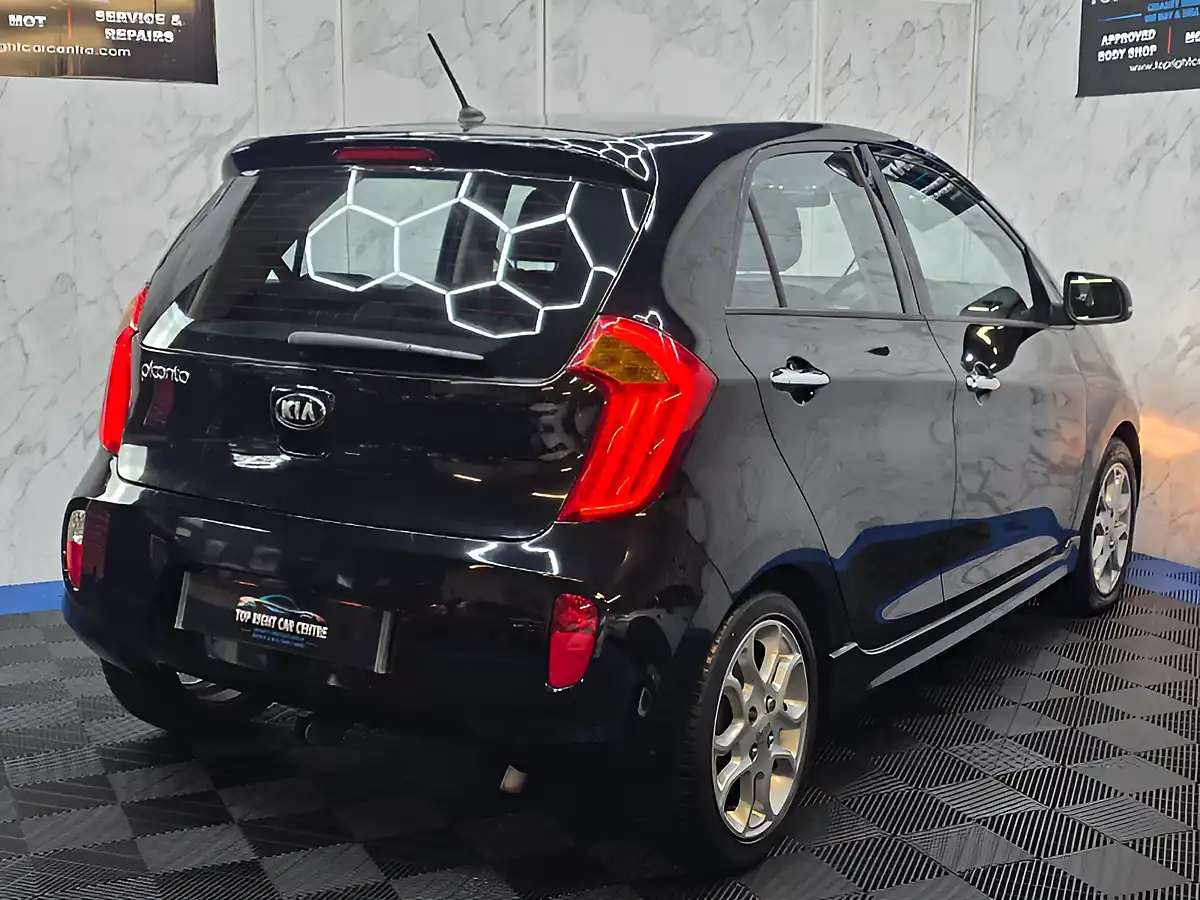 Used 2012 Kia Picanto 3 Black - Interior and Exterior details 9