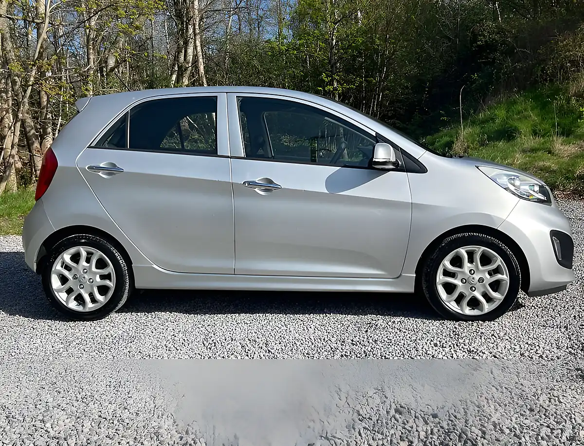Used 2012 Kia Picanto 3 Bright Silver - Interior and Exterior details 2