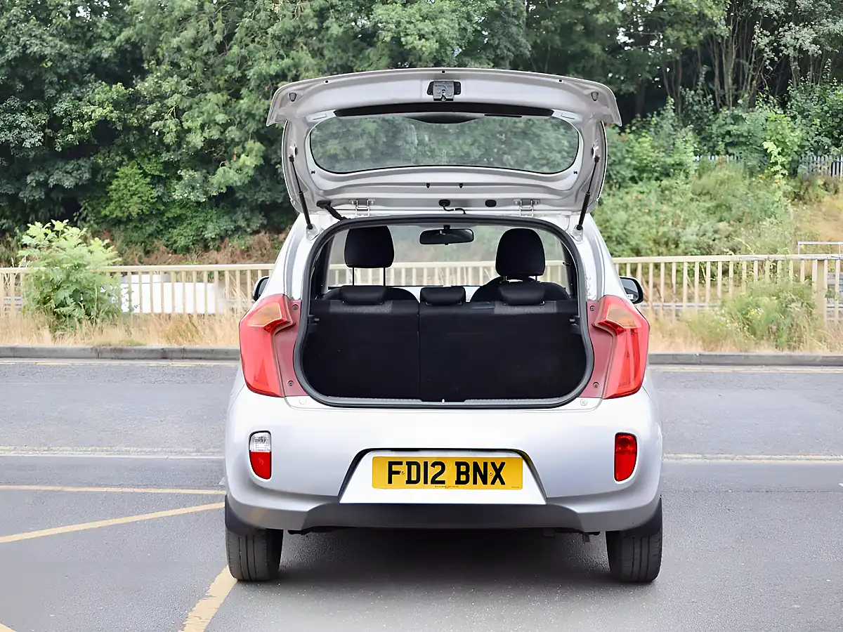 Used 2012 Kia Picanto Air Silver - Interior and Exterior details 7
