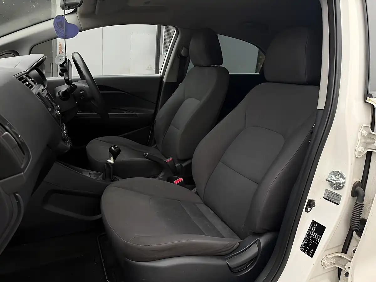 Used 2012 Kia Rio 1 Air White - Interior and Exterior details 12