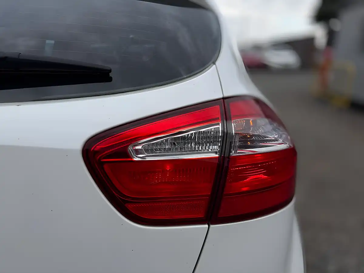 Used 2012 Kia Rio 1 Air White - Interior and Exterior details 18