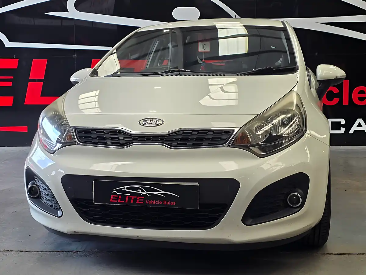 Used 2012 Kia Rio 2 White - Interior and Exterior details 11