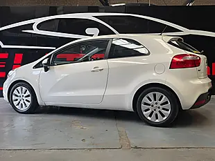 Used 2012 Kia Rio 2 White - Interior and Exterior details 13