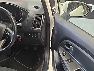 Used 2012 Kia Rio 2 White - Interior and Exterior details 14