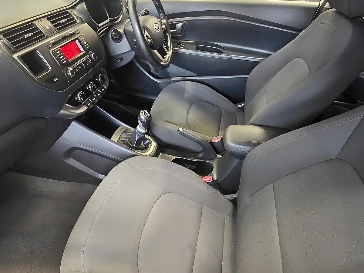 Used 2012 Kia Rio 2 White - Interior and Exterior details 18
