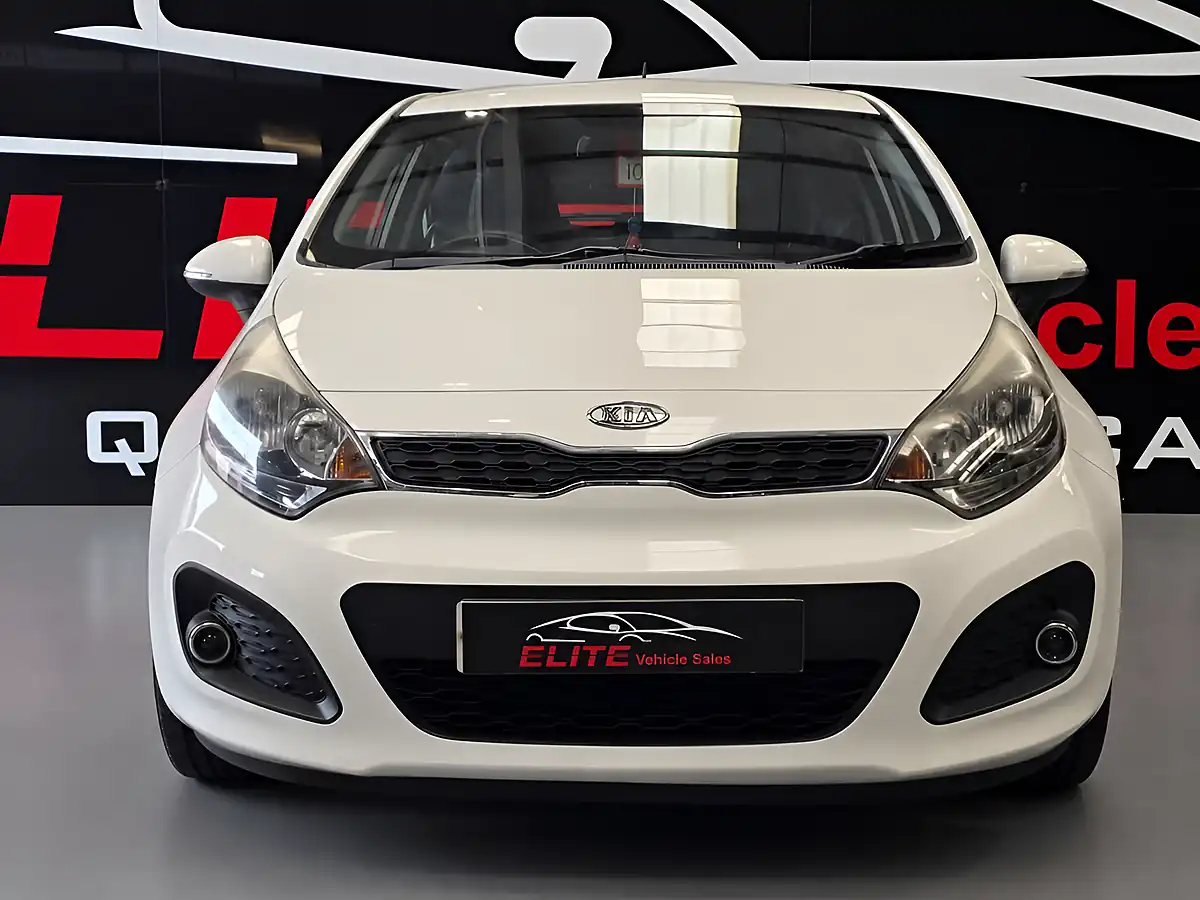Used 2012 Kia Rio 2 White - Interior and Exterior details 2
