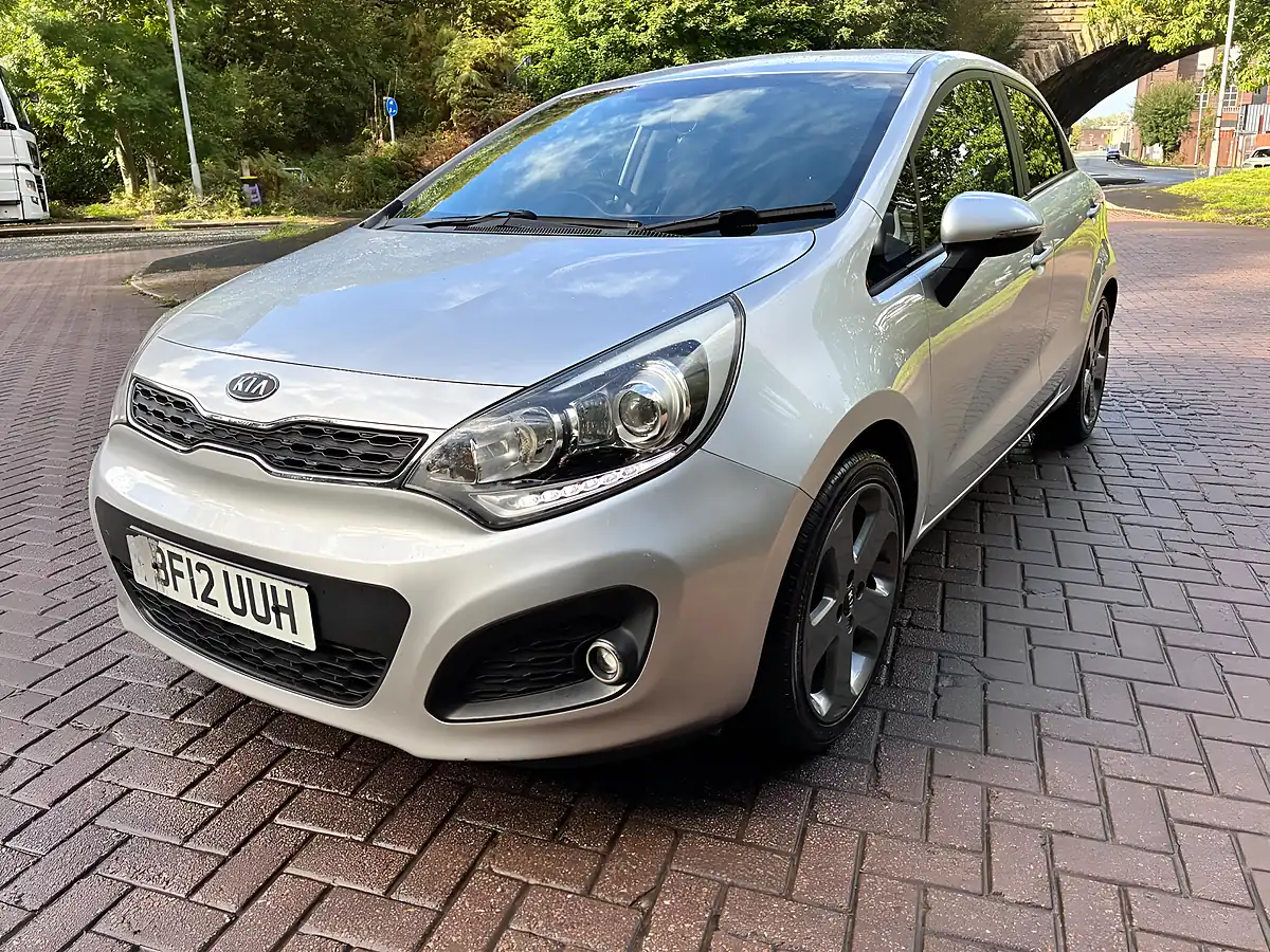 Used 2012 Kia Rio 3 Silver - Interior and Exterior details 10
