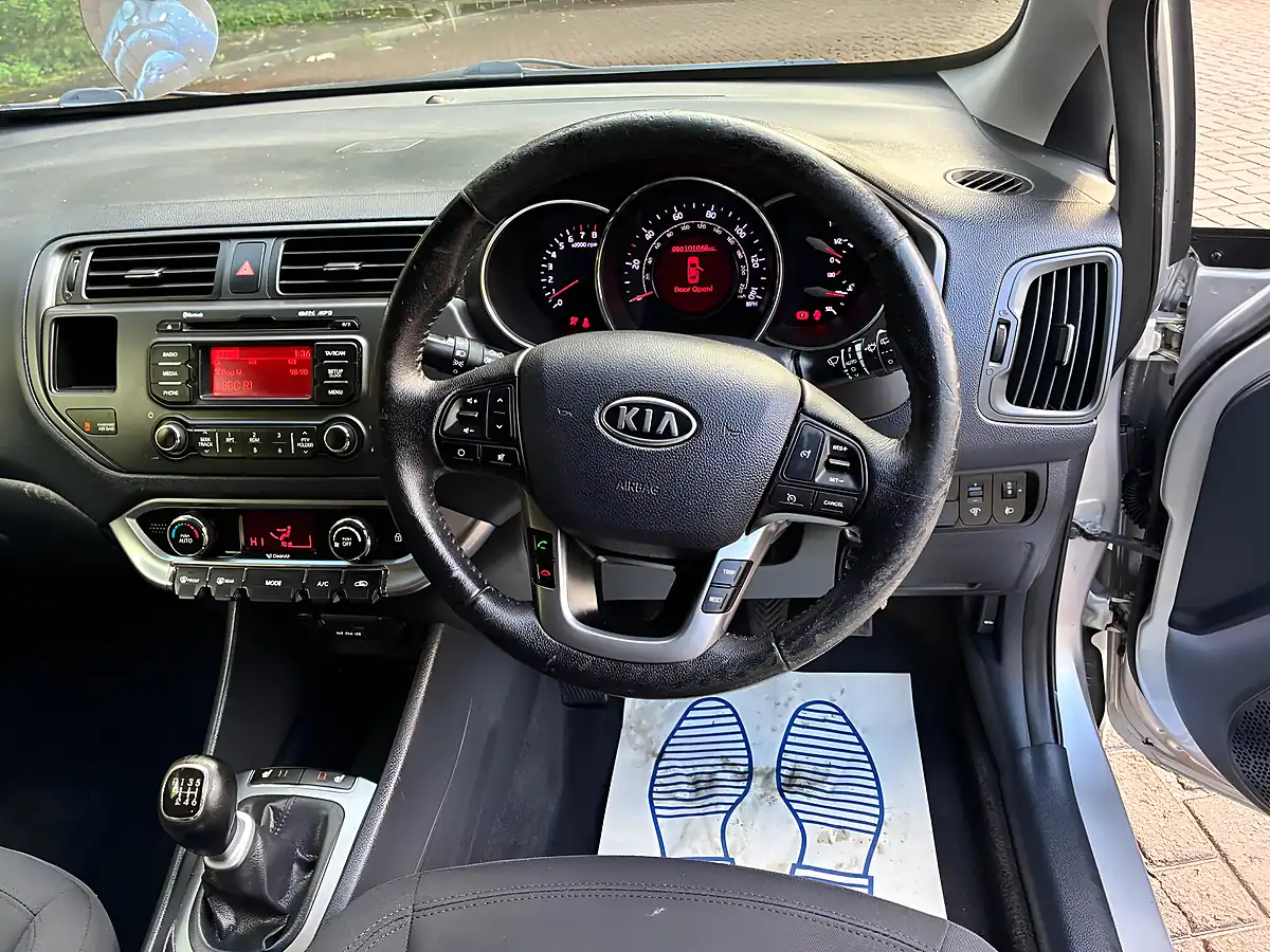 Used 2012 Kia Rio 3 Silver - Interior and Exterior details 19