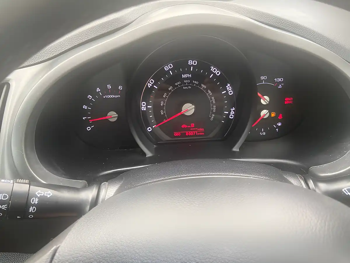 Used 2012 Kia Sportage Ecodynamics 2 Silver - Interior and Exterior details 17
